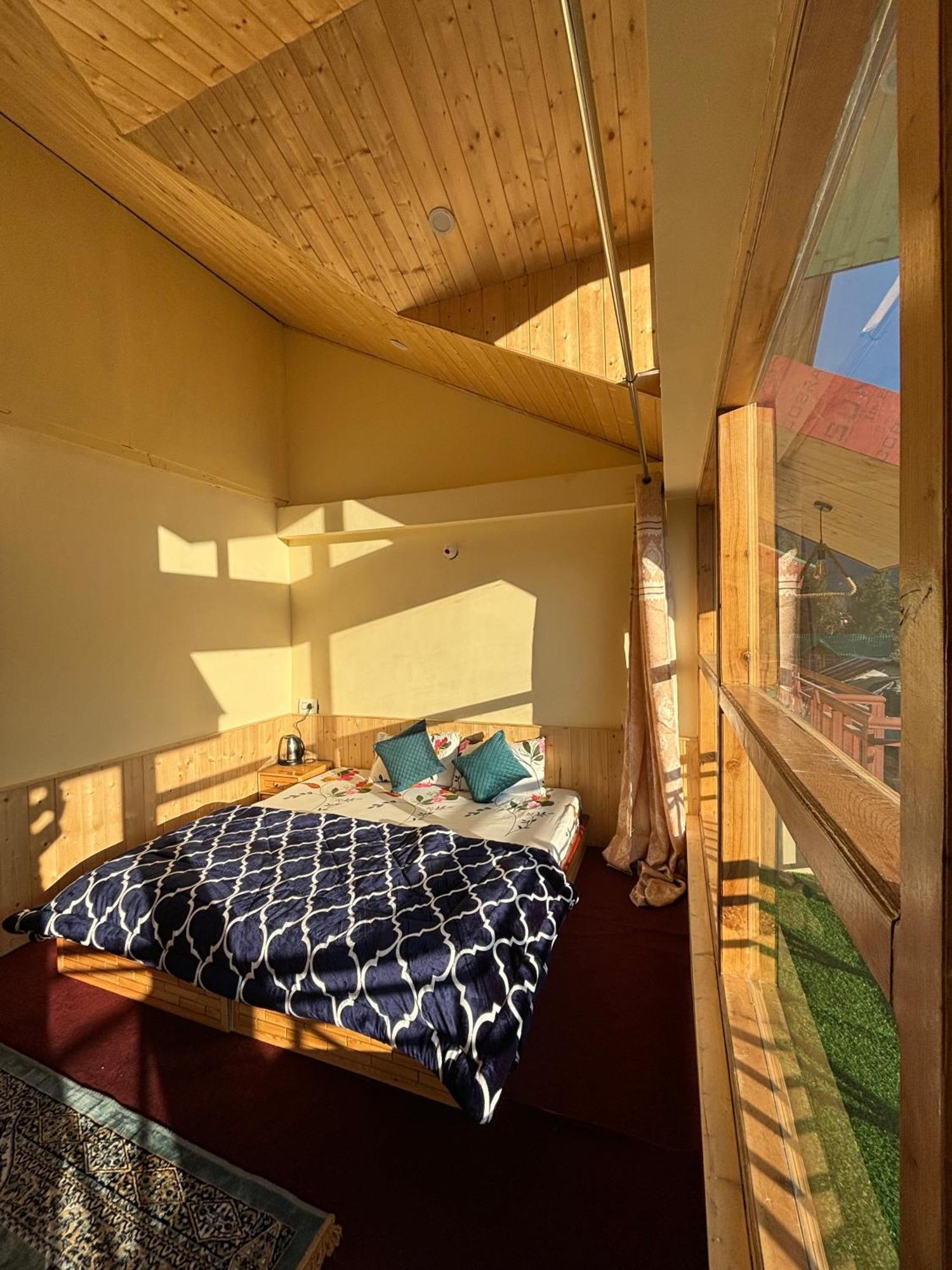 The Pineapple Home Manali  Exterior photo