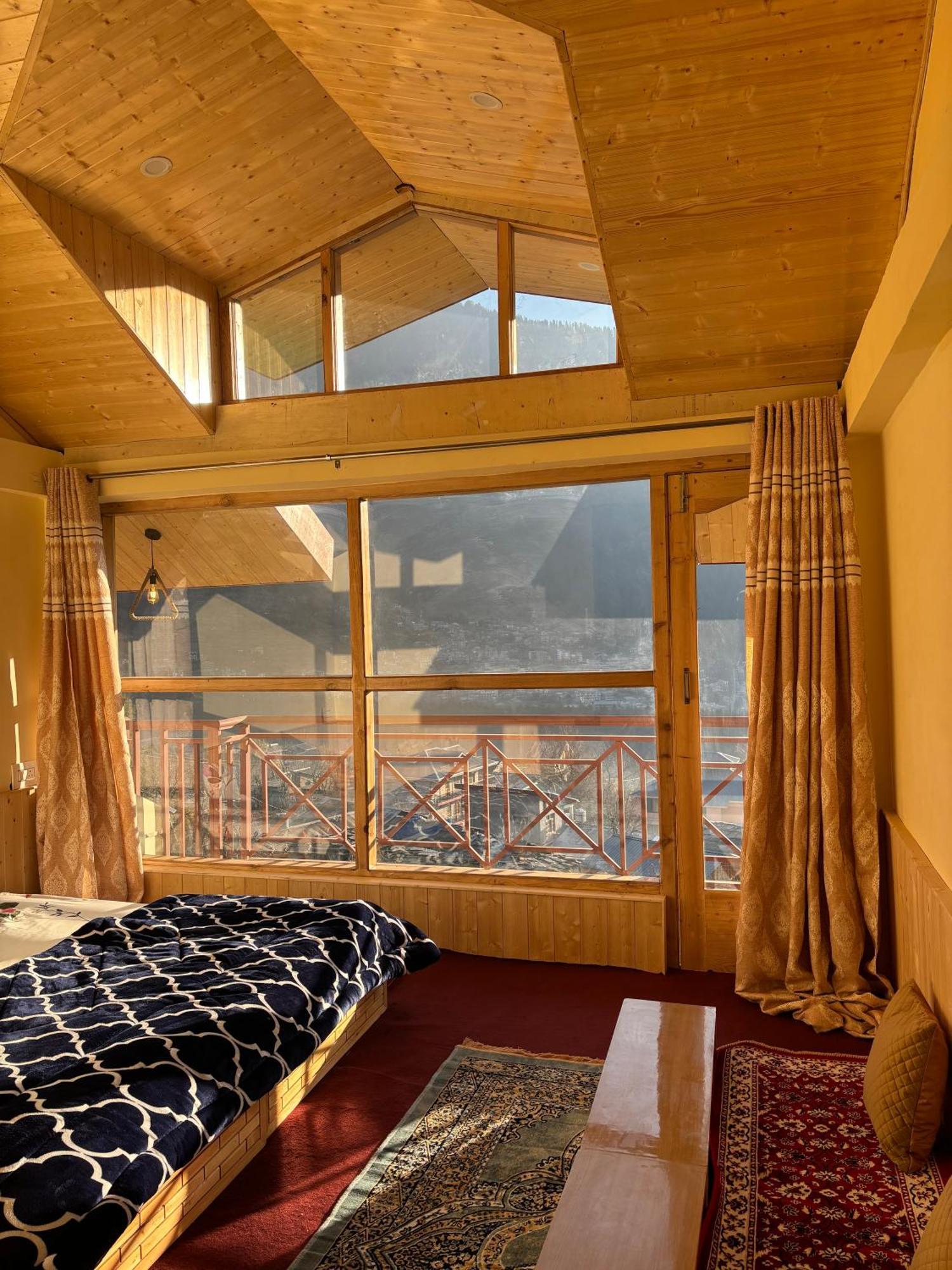 The Pineapple Home Manali  Exterior photo