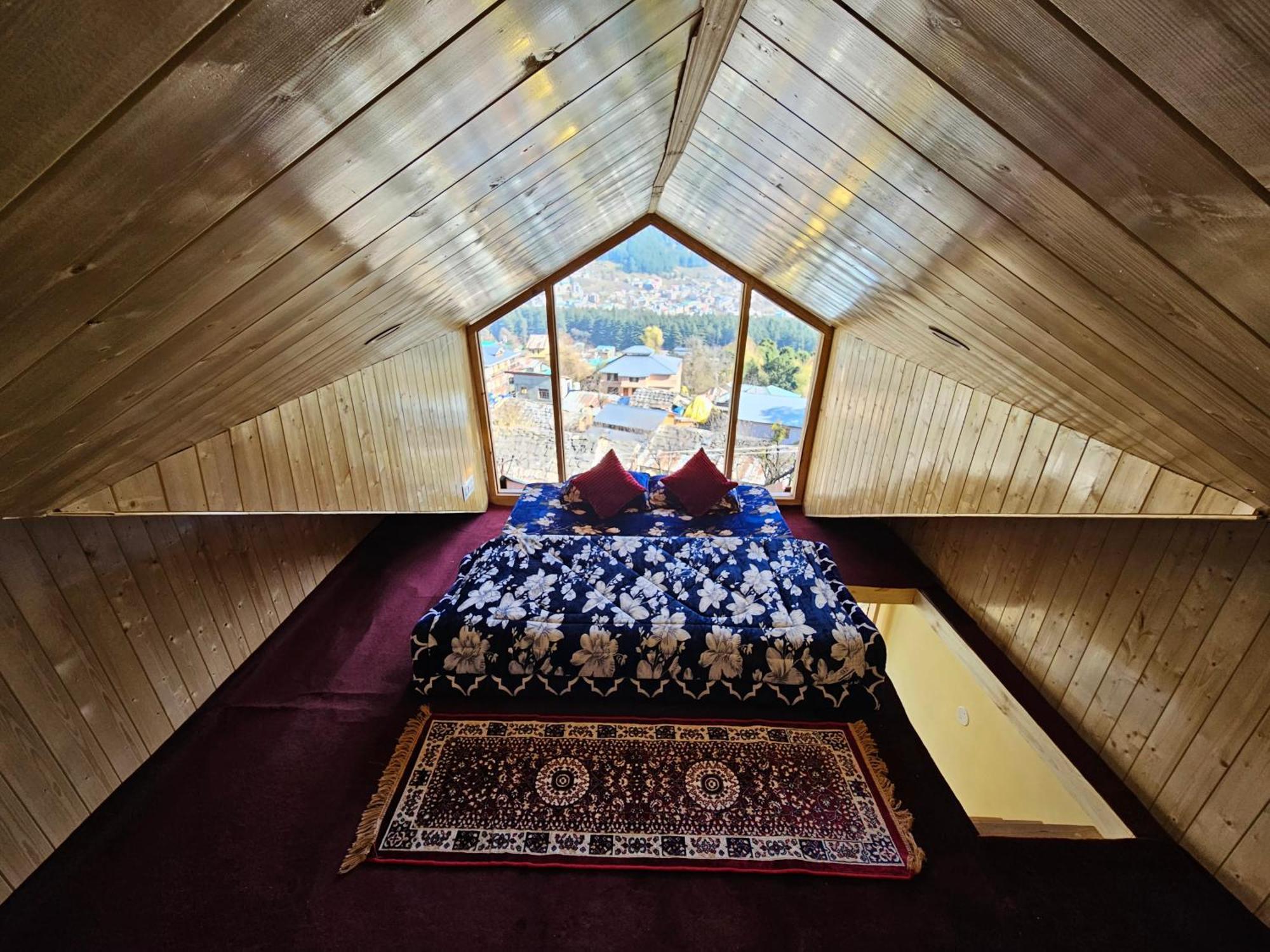 The Pineapple Home Manali  Exterior photo