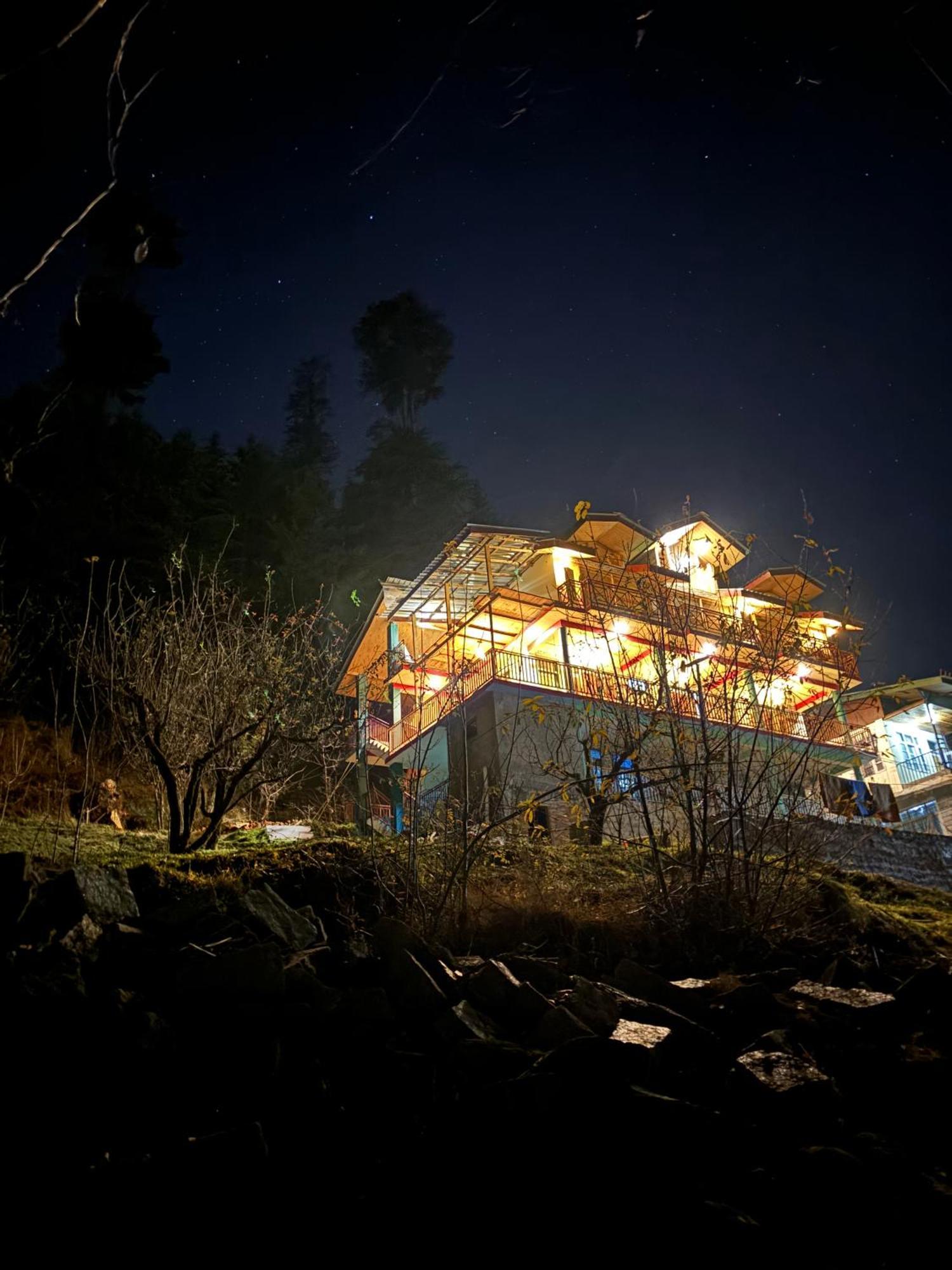 The Pineapple Home Manali  Exterior photo